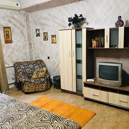 1 Room Apartment Odessa Eksteriør billede