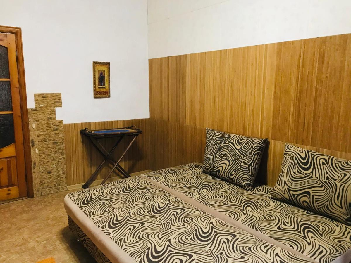 1 Room Apartment Odessa Eksteriør billede